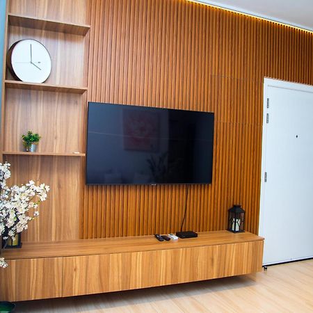 The Pavilion 1Bdr Luxury Apt Аккра Экстерьер фото