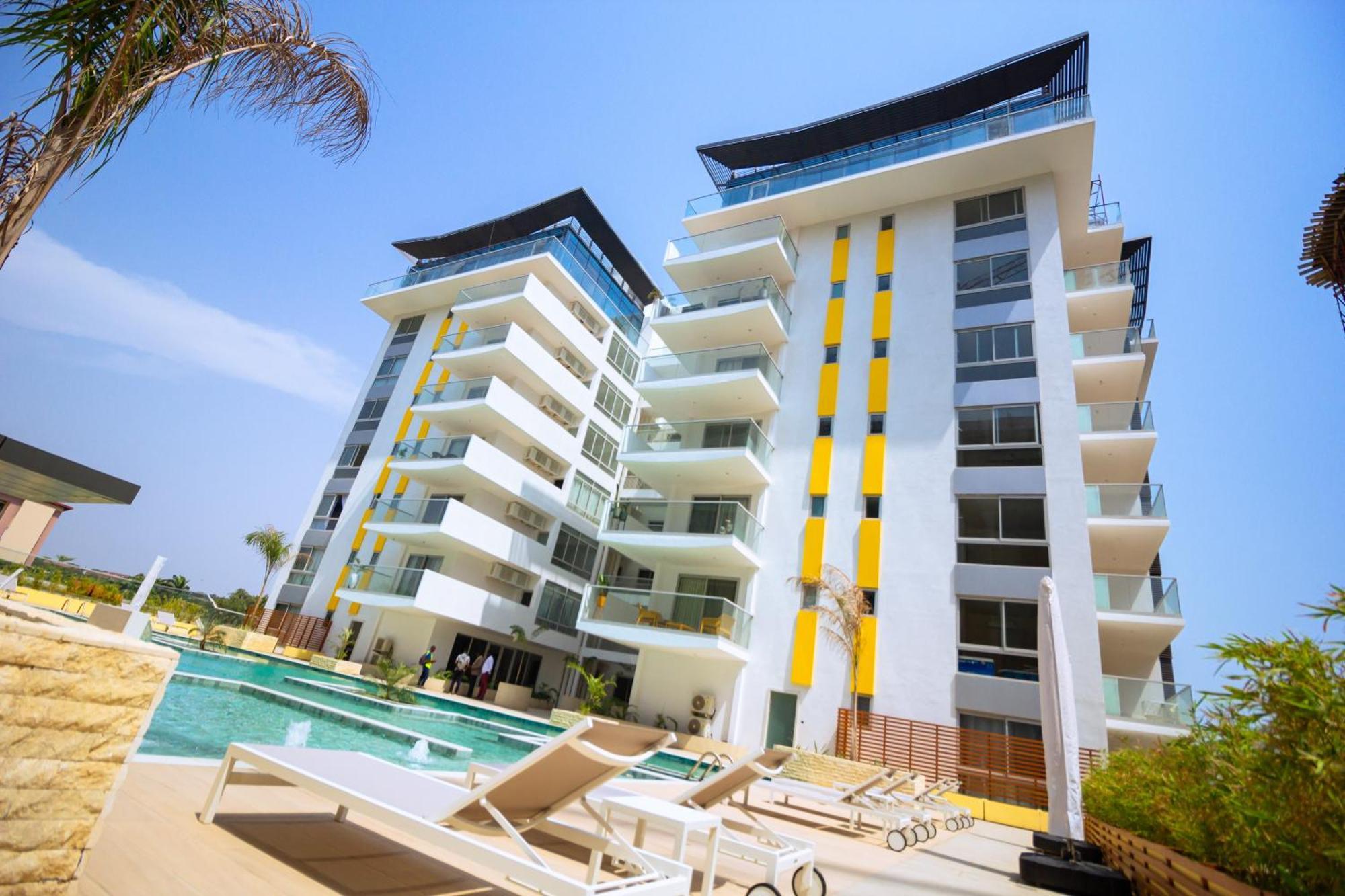 The Pavilion 1Bdr Luxury Apt Аккра Экстерьер фото